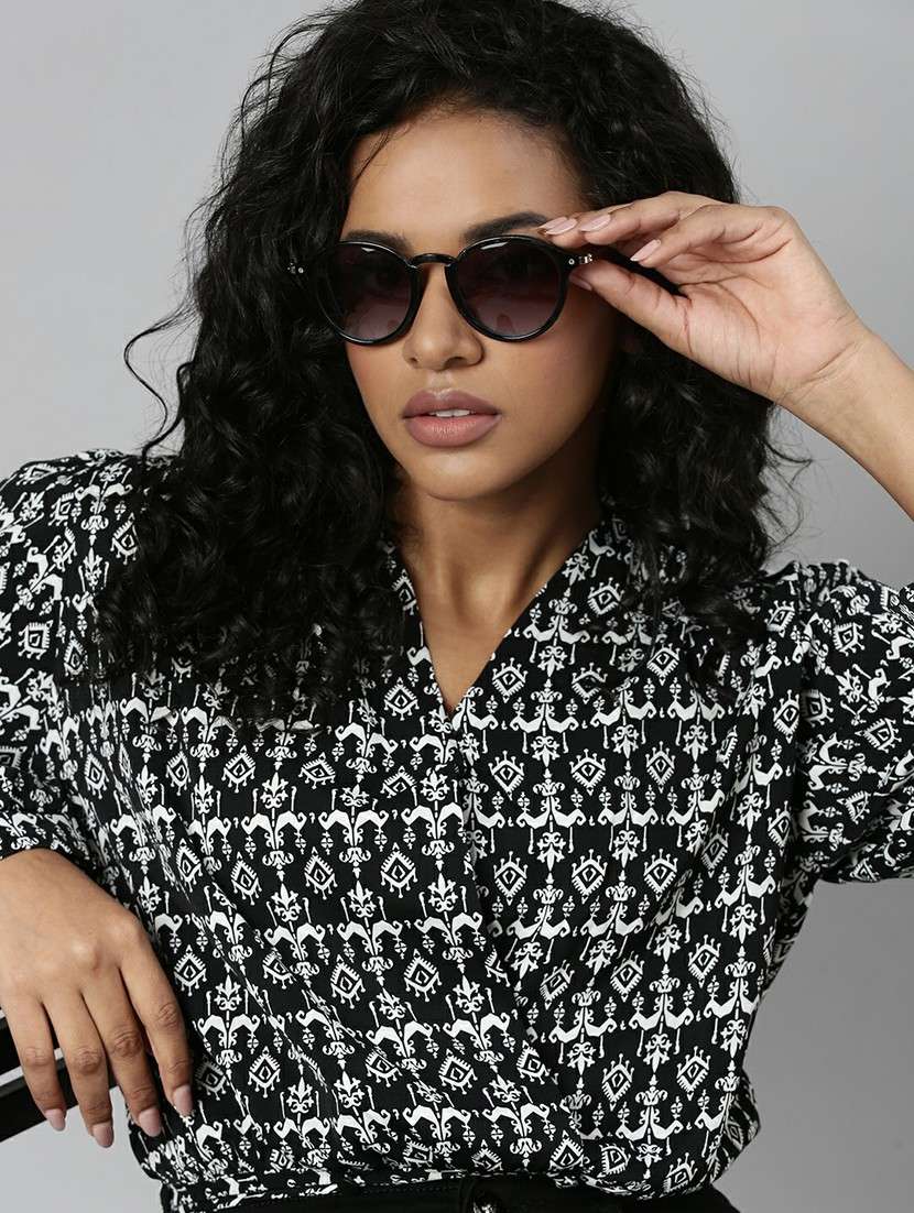 black printed blouson crop top - 20610671 -  Standard Image - 4