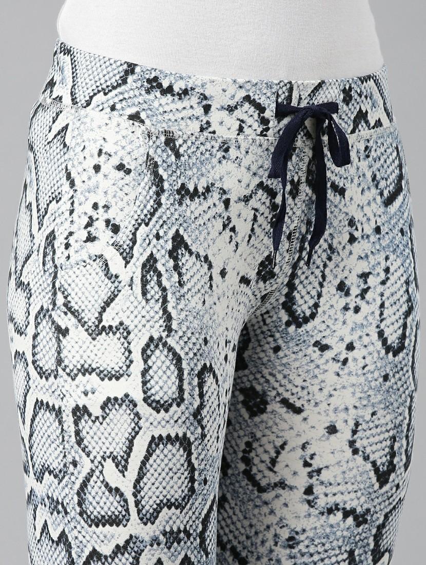 women high rise animal printed track pant - 20610717 - Standard Image - 4