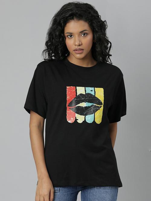 women black graphic boxy t-shirt - 20612586 - Standard Image - 0