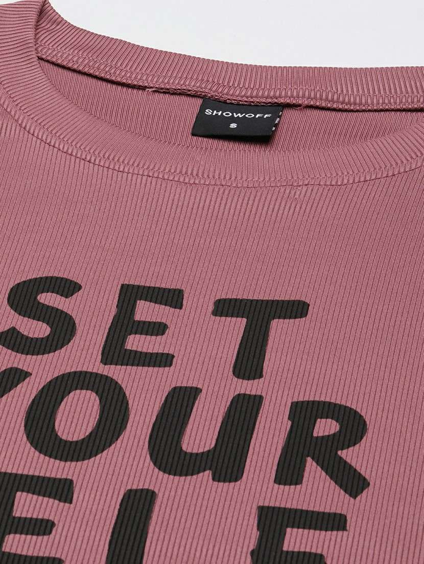 women mauve typographic crop t-shirt - 20612589 -  Standard Image - 6