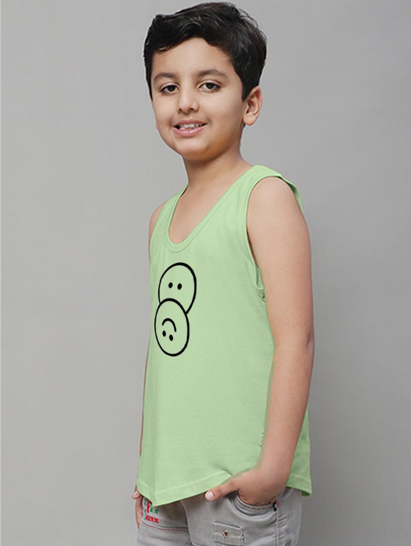 boy printed vest - 20612687 -  Standard Image - 1