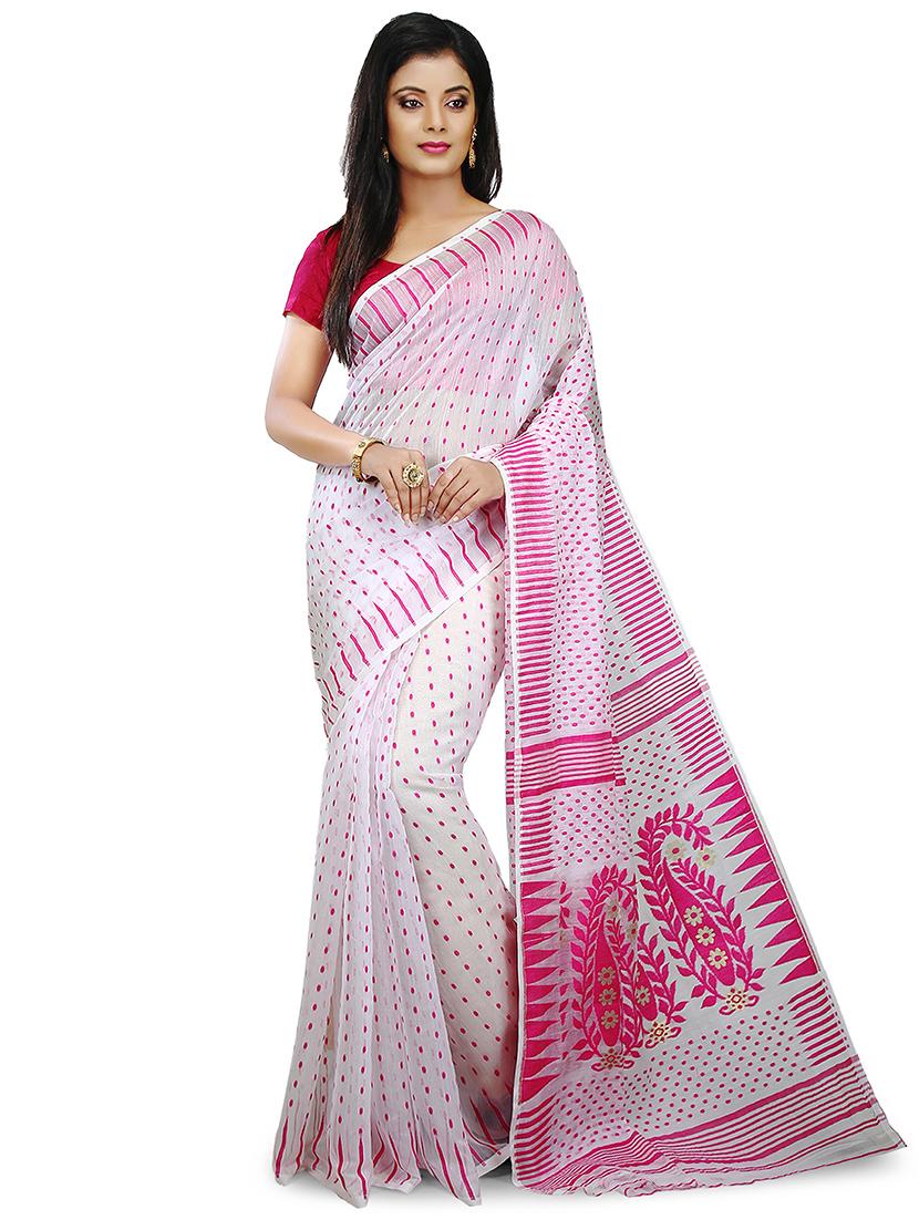 white self design handloom saree with blouse - 20614053 - Zoom Image - 0