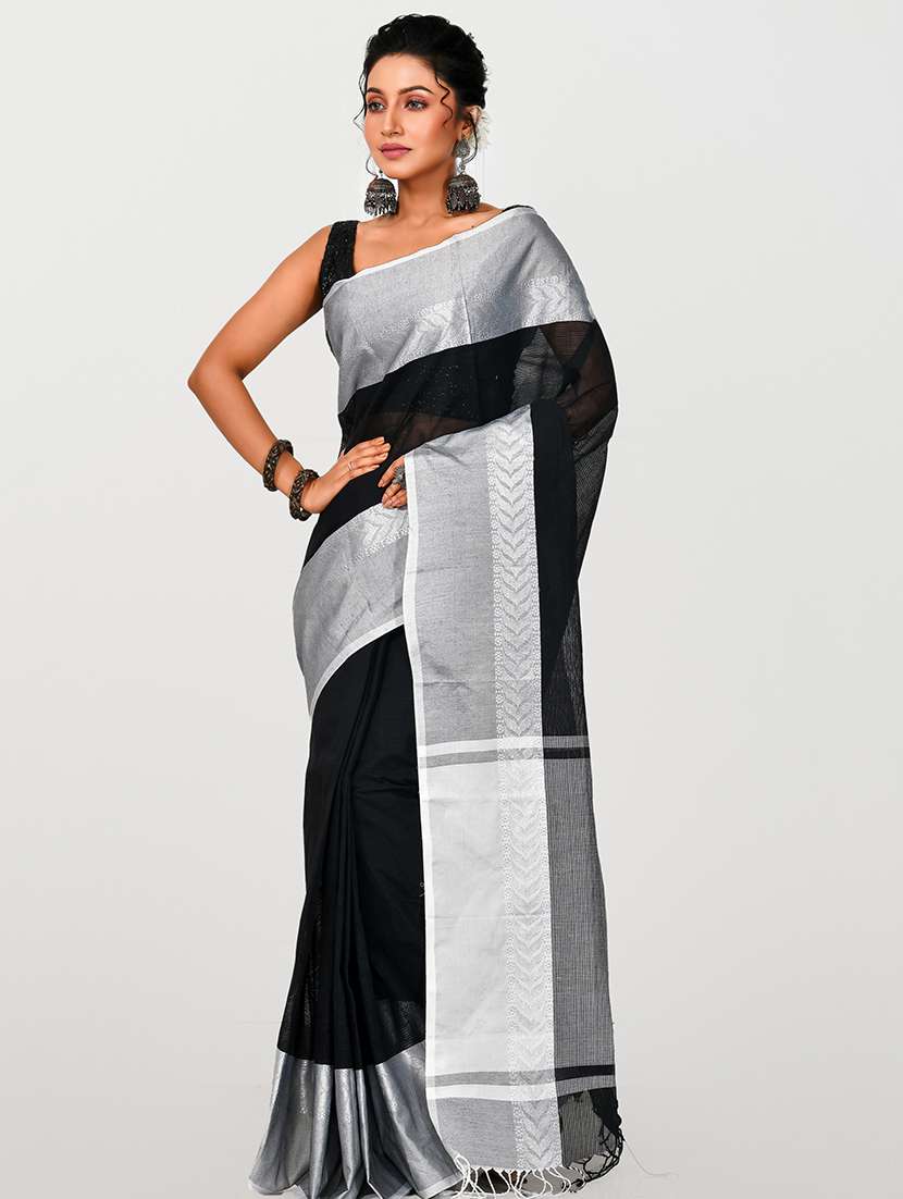 women black self design handloom saree with blouse - 20614316 -  Zoom Image - 0