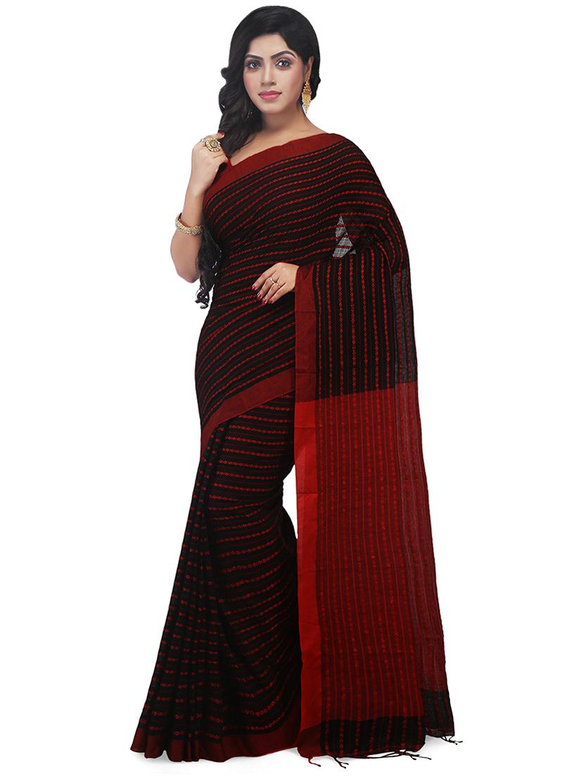 women black self design handloom saree with blouse - 20614412 - Zoom Image - 0