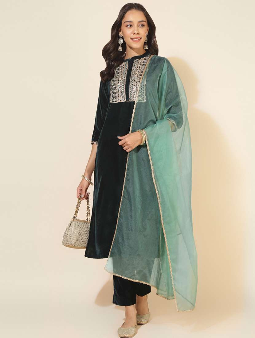 women bottle green mandarin neck kurta pant set with dupatta - 20614940 - Standard Image - 4