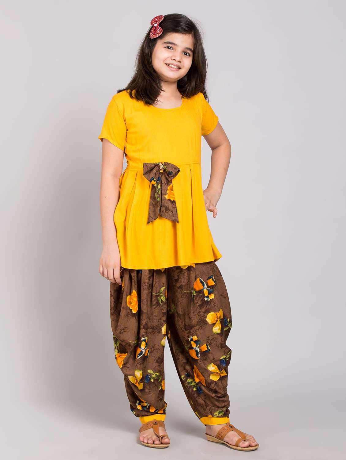 girls floral printed kurta patiyala salwar set - 20622734 -  Standard Image - 1