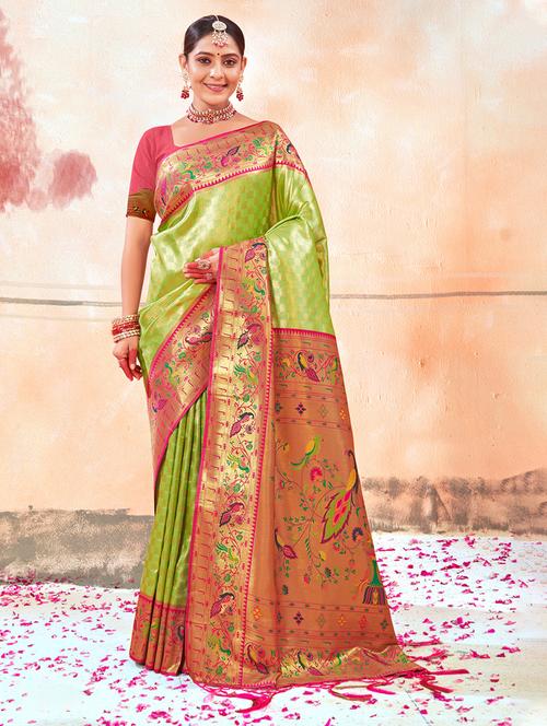 green self design banarasi saree with blouse - 20644180 - Standard Image - 0