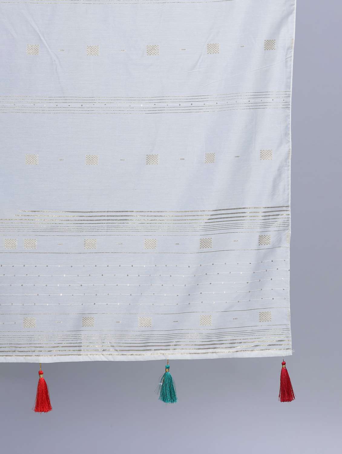 white self design dupatta - 20644719 - Standard Image - 4