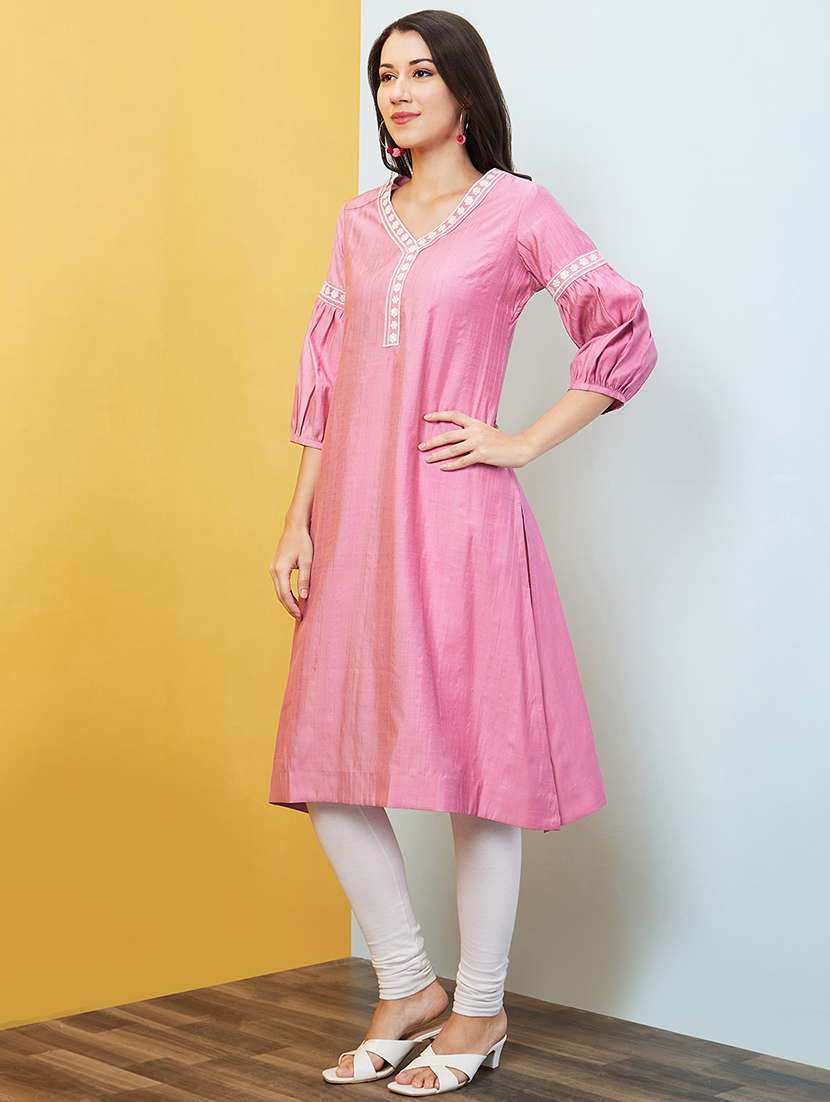 women embroidered a-line kurta - 20646085 -  Standard Image - 1