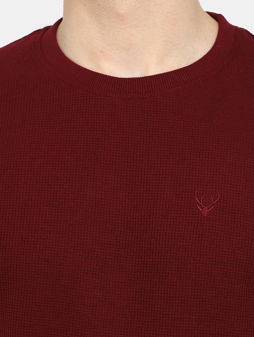 maroon self design round neck t-shirt - 20672380 - Standard Image - 4