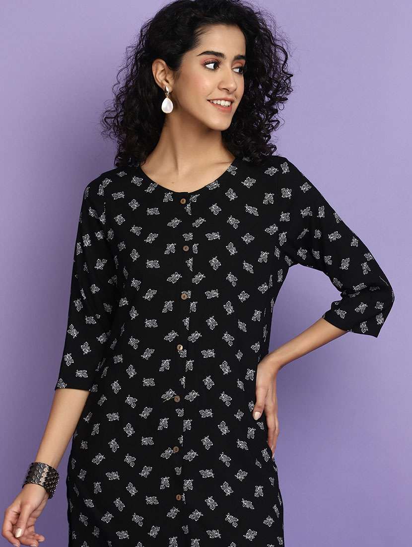 women black round neck straight kurta - 20676543 -  Standard Image - 4