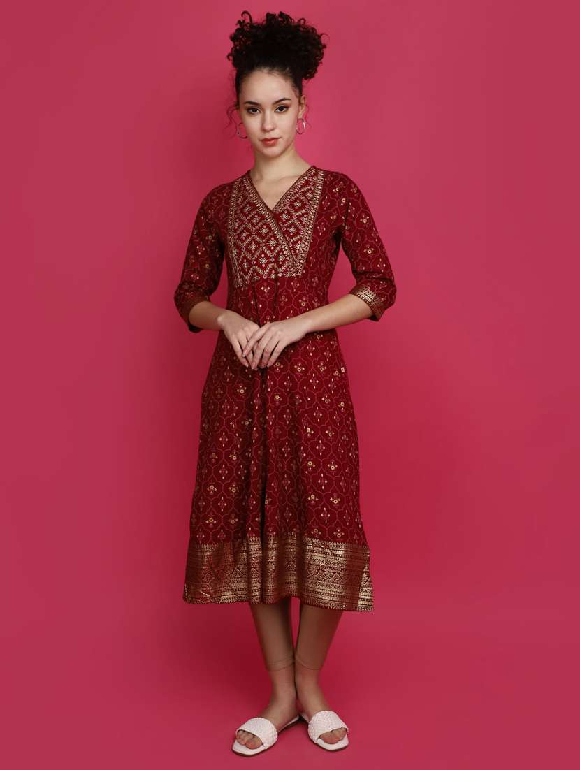 maroon three quarter sleeve straight kurta