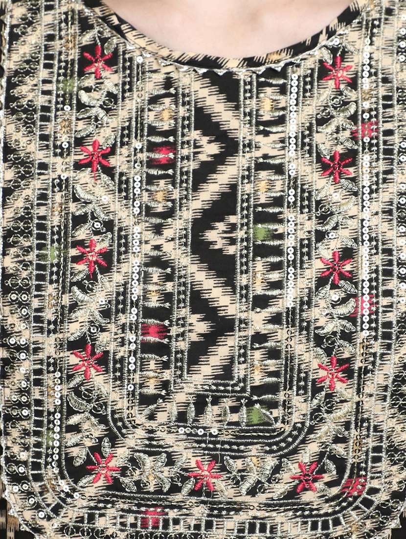 women black round neck kurta pant set with dupatta - 20686090 -  Standard Image - 4