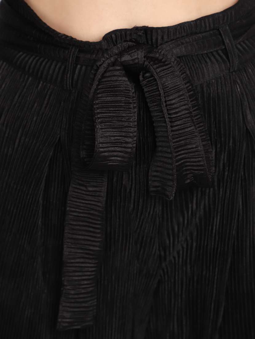 women black self design detailed wide leg trouser - 20686115 -  Standard Image - 4