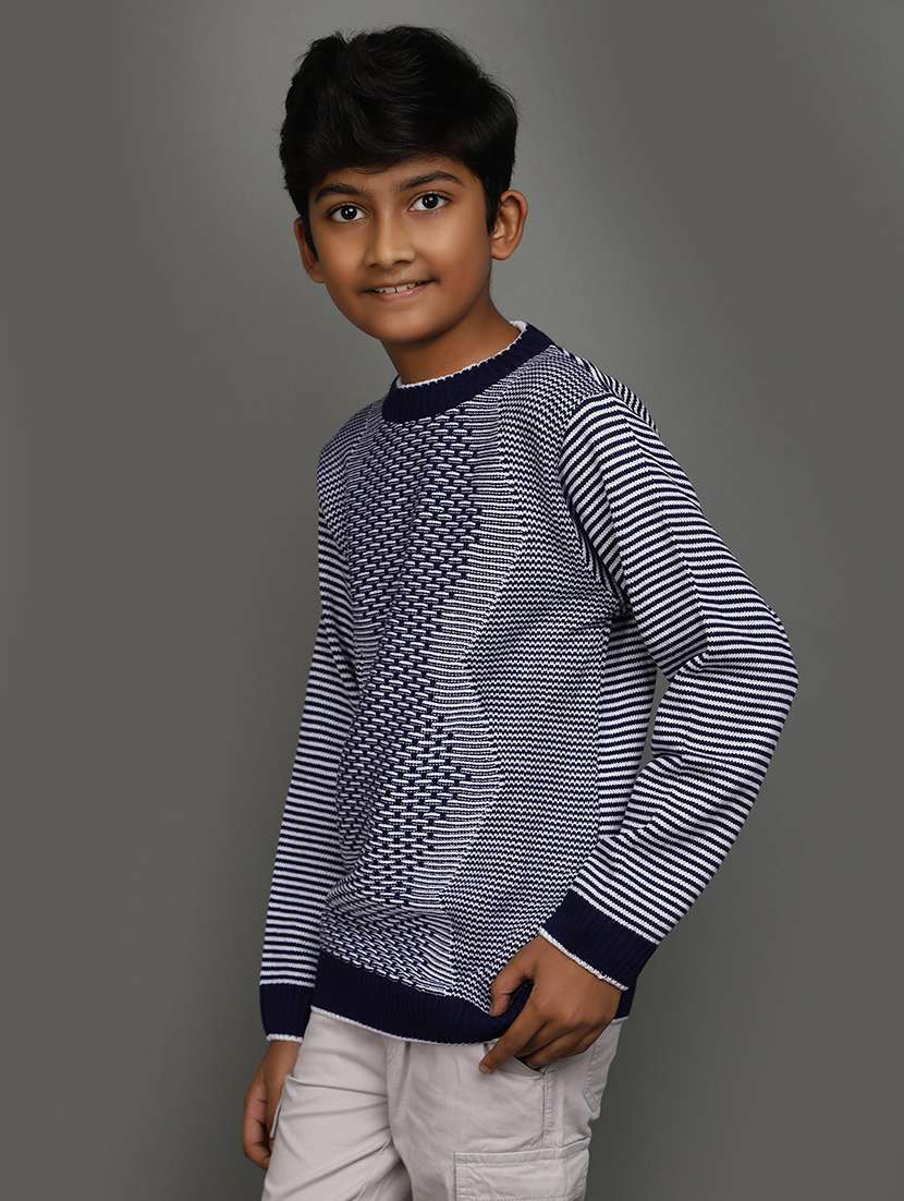 boy long sleeves sweater - 20687146 - Standard Image - 1
