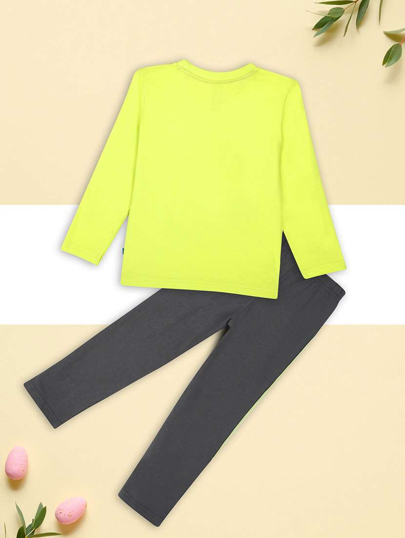 boys printed twin sets  - 20687518 -  Standard Image - 1