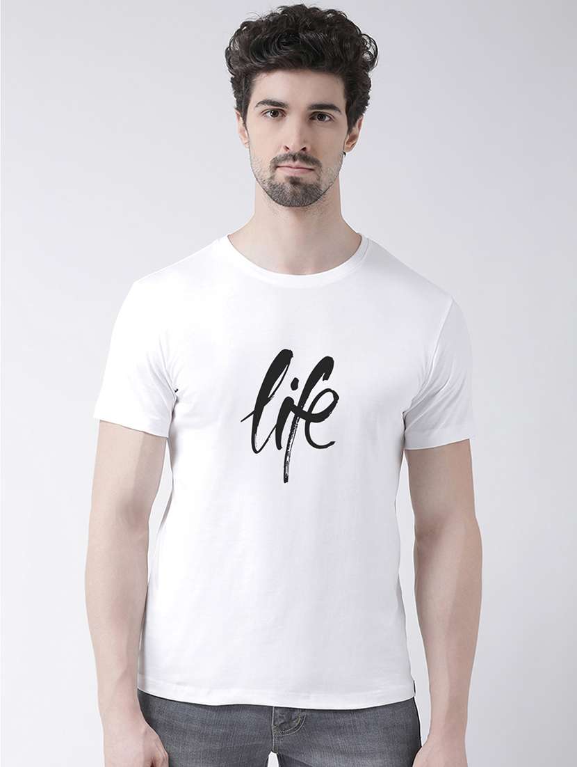 men round neck chest print t-shirt - 20688147 - Zoom Image - 0