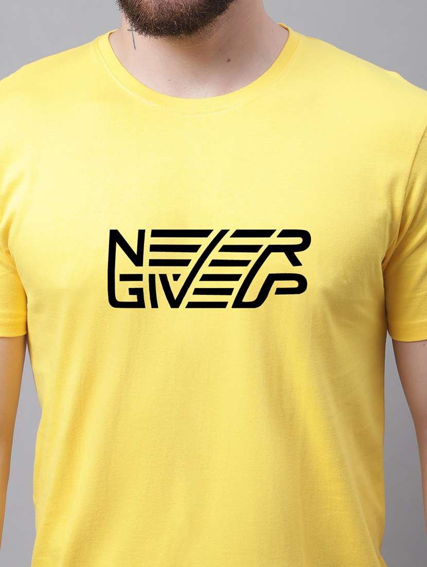 men round neck chest print t-shirt - 20688195 - Standard Image - 4