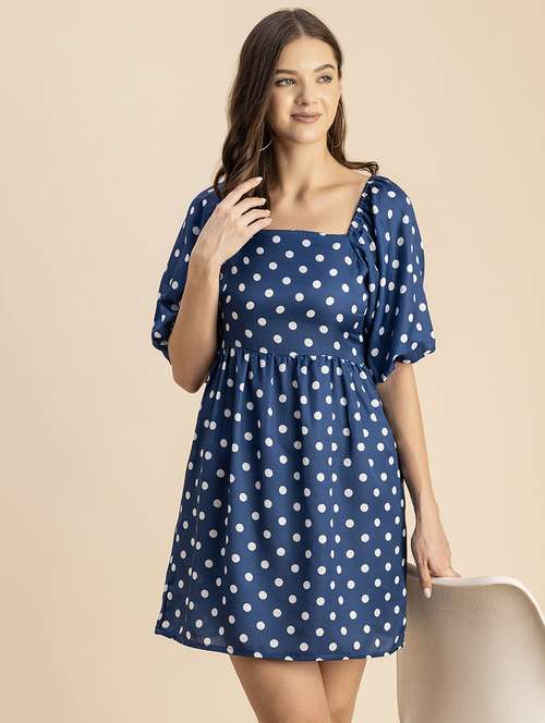 women polka doted puff sleeves dress - 20693958 -  Standard Image - 0