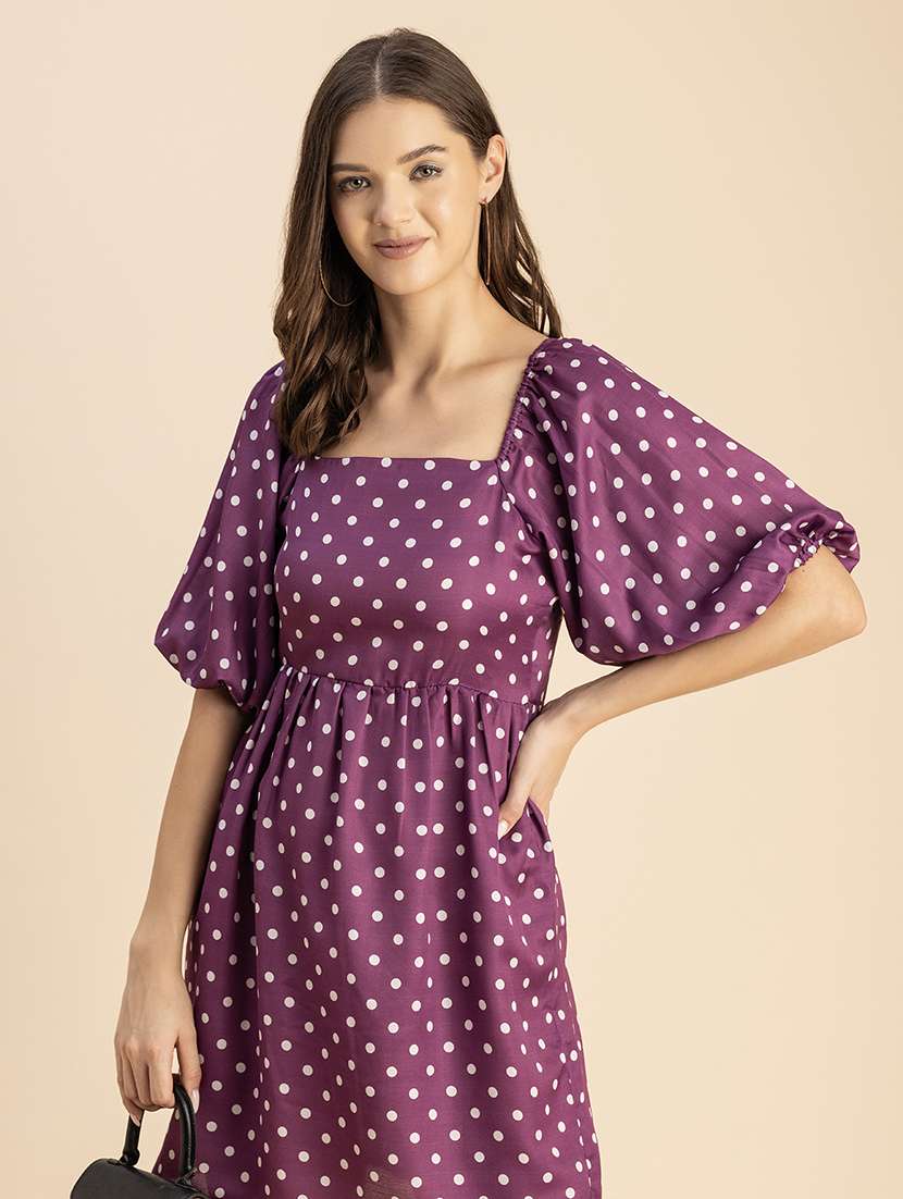 women polka doted puff sleeves dress - 20693961 -  Standard Image - 4