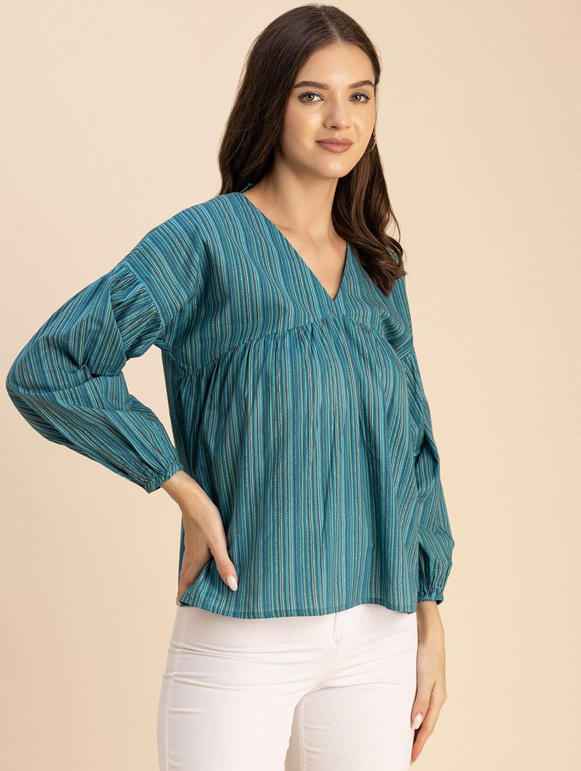 women striped long sleeves straight top - 20694642 -  Standard Image - 1