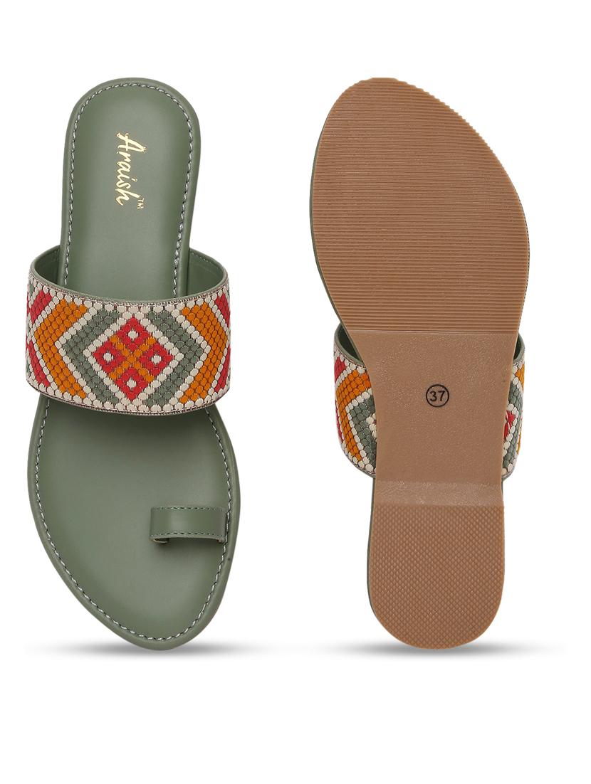 olive toe separator sandal - 20717276 - Standard Image - 4