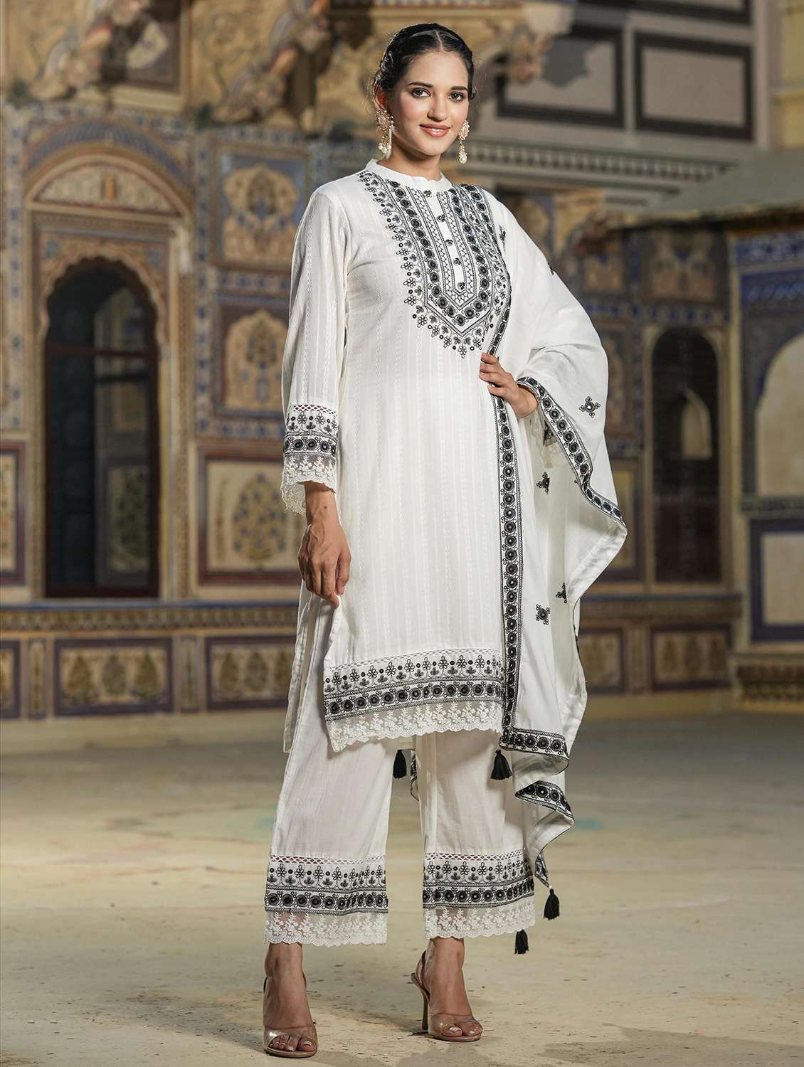 white long sleeve kurta palazzo set set - 20727176 - Standard Image - 4