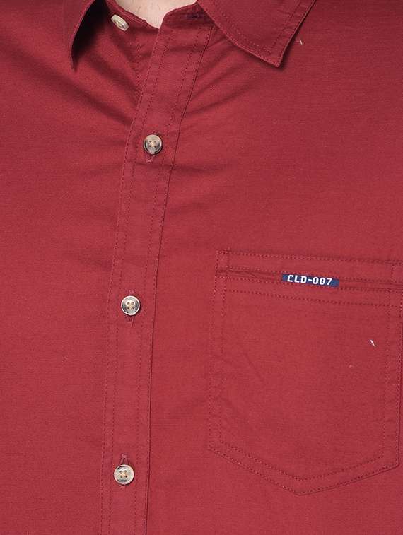 men maroon cotton solid casual shirt - 20727651 - Standard Image - 4