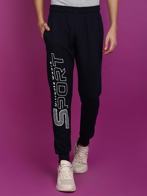 men mid rise placement printed jogger track pant - 20729046 - Standard Image - 0