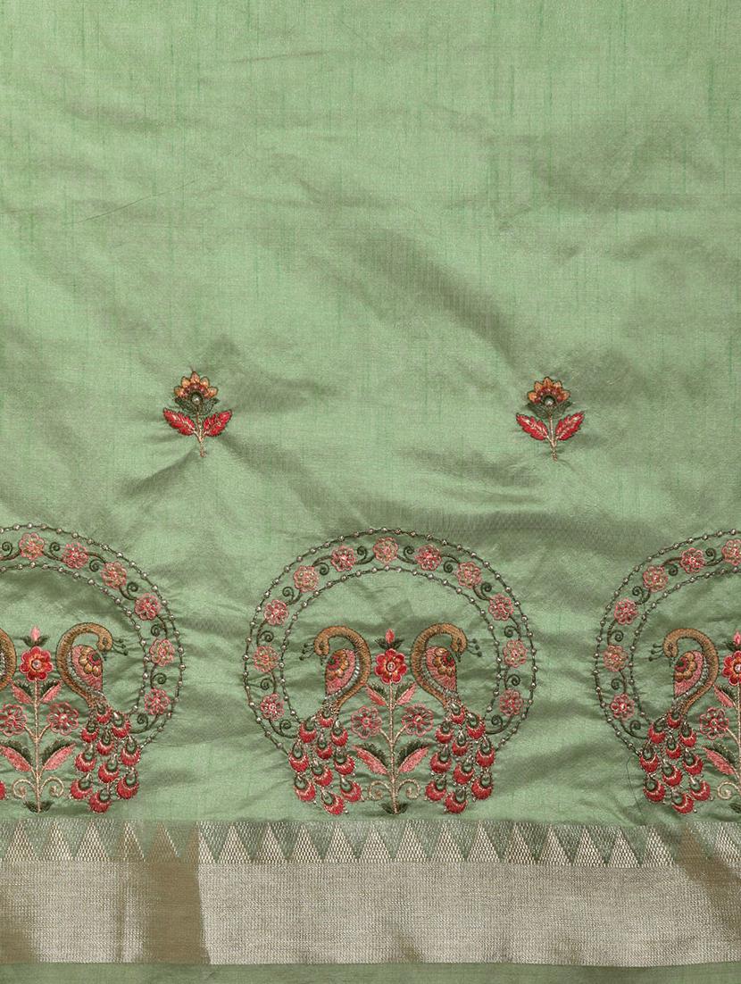 women green embroidered saree with blouse - 20754435 - Standard Image - 4