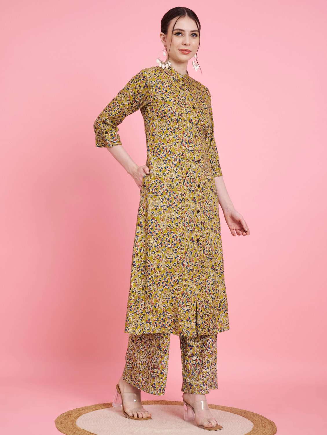 green kurta pant set - 20754863 -  Standard Image - 1