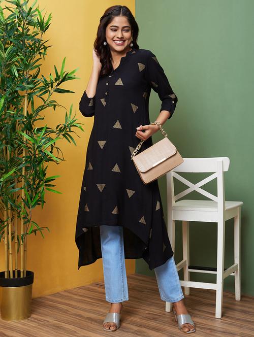 black geometric printed high-low kurta - 20755947 - Standard Image - 0
