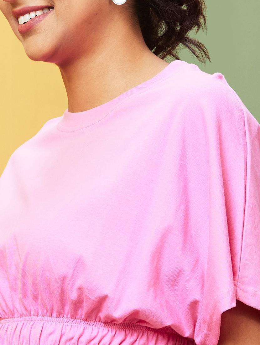 solid pink smocked detailed top - 20755988 - Standard Image - 4