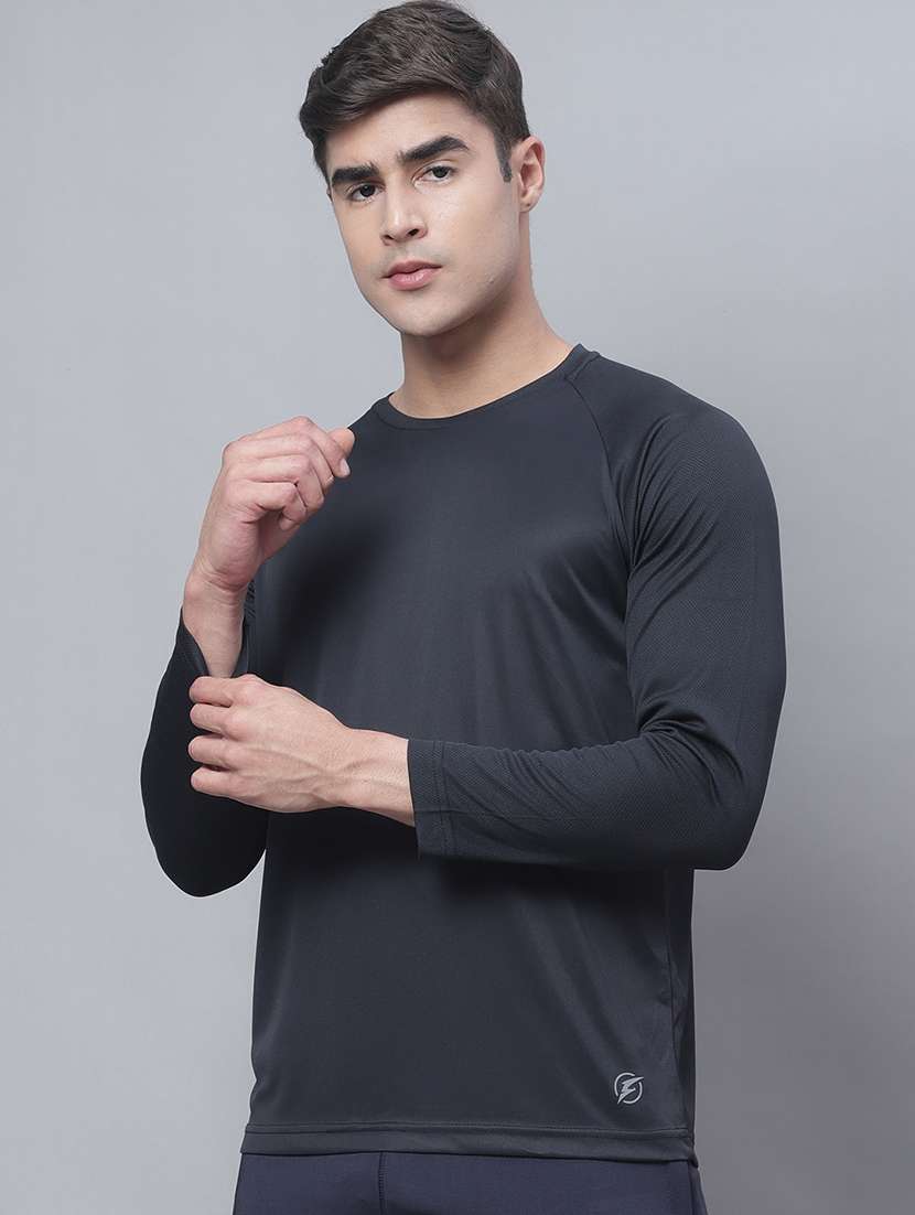 men black round neck t-shirt - 20757330 -  Standard Image - 1