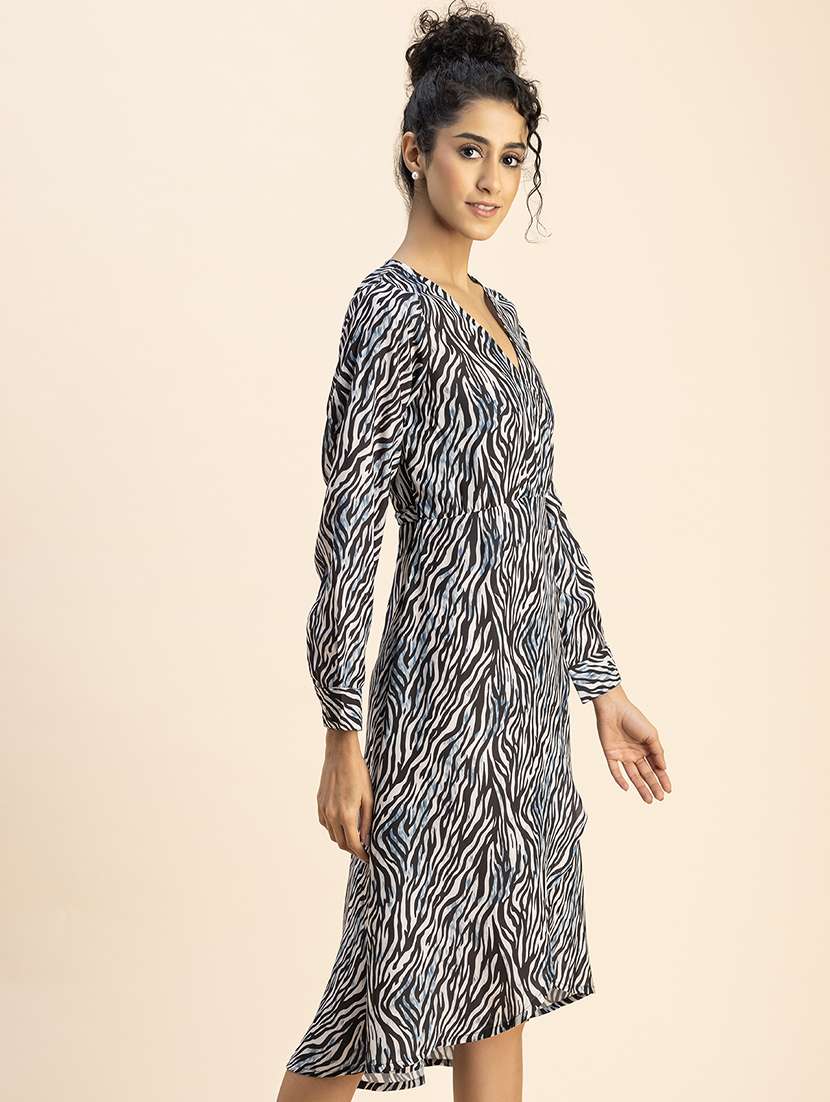 women animal print puff sleeves wrap dress - 20767767 -  Standard Image - 1