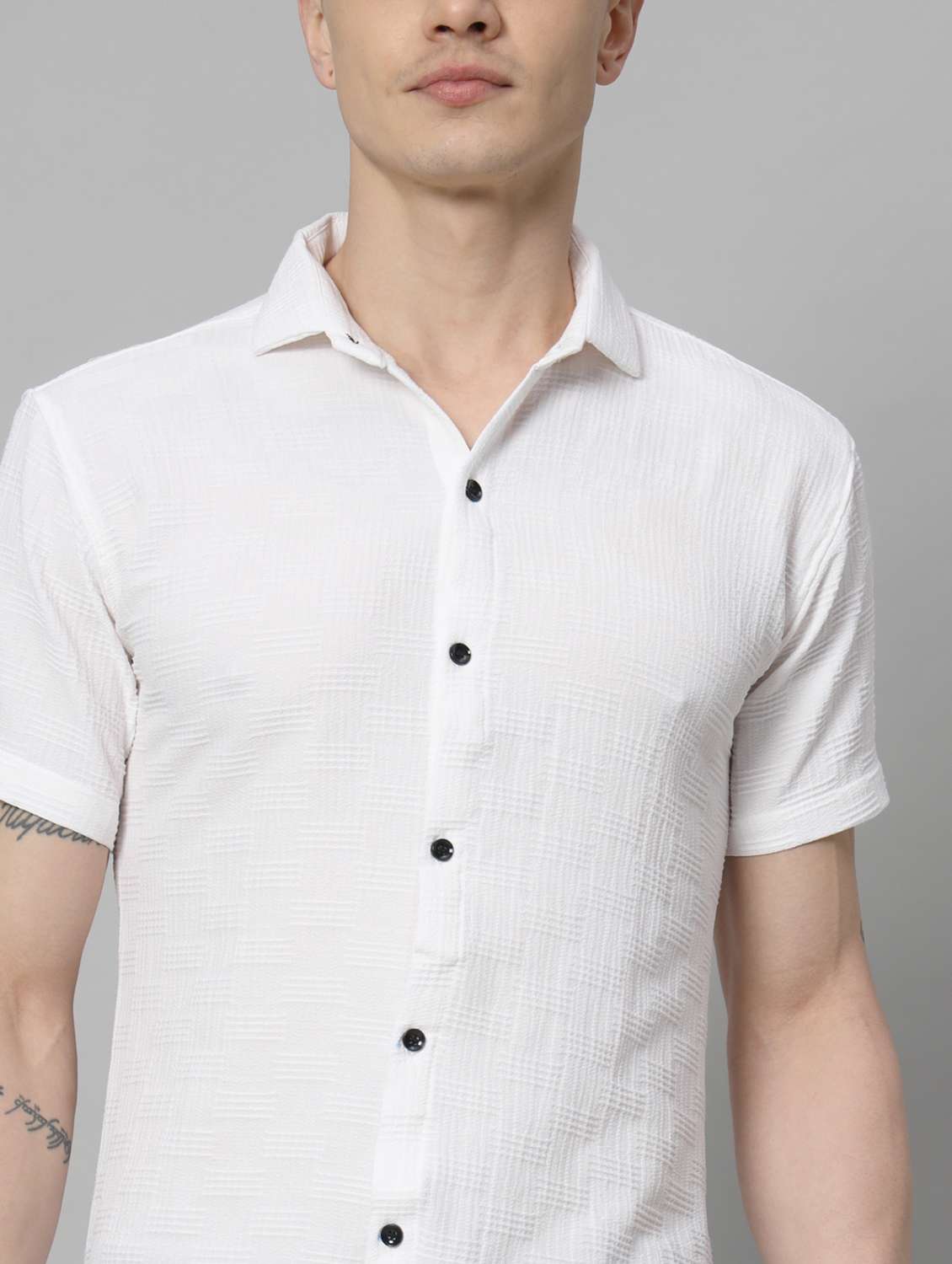 white solid casual shirt - 20775743 - Standard Image - 6