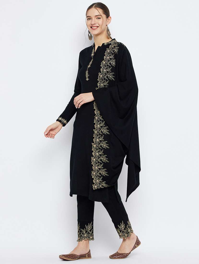women self design long sleeve woollen suit set - 20796488 -  Standard Image - 1