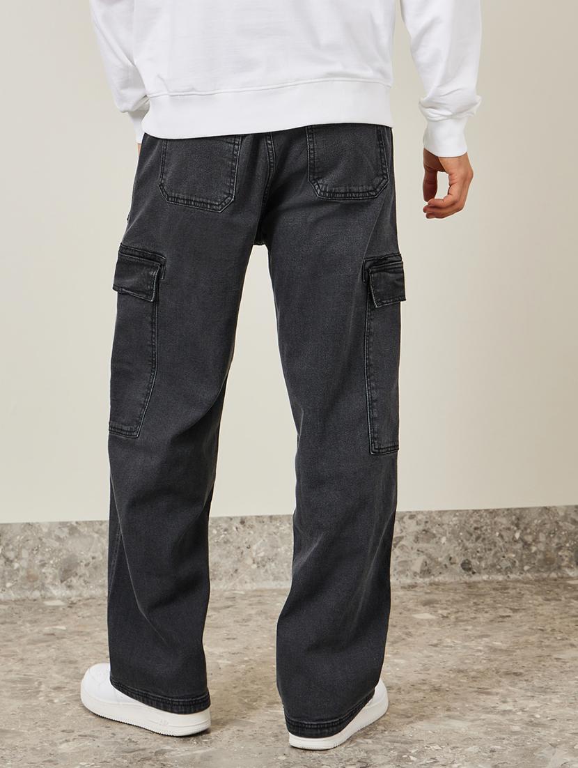 men mid-rise relaxed fit black cargo - 20806371 -  Standard Image - 1