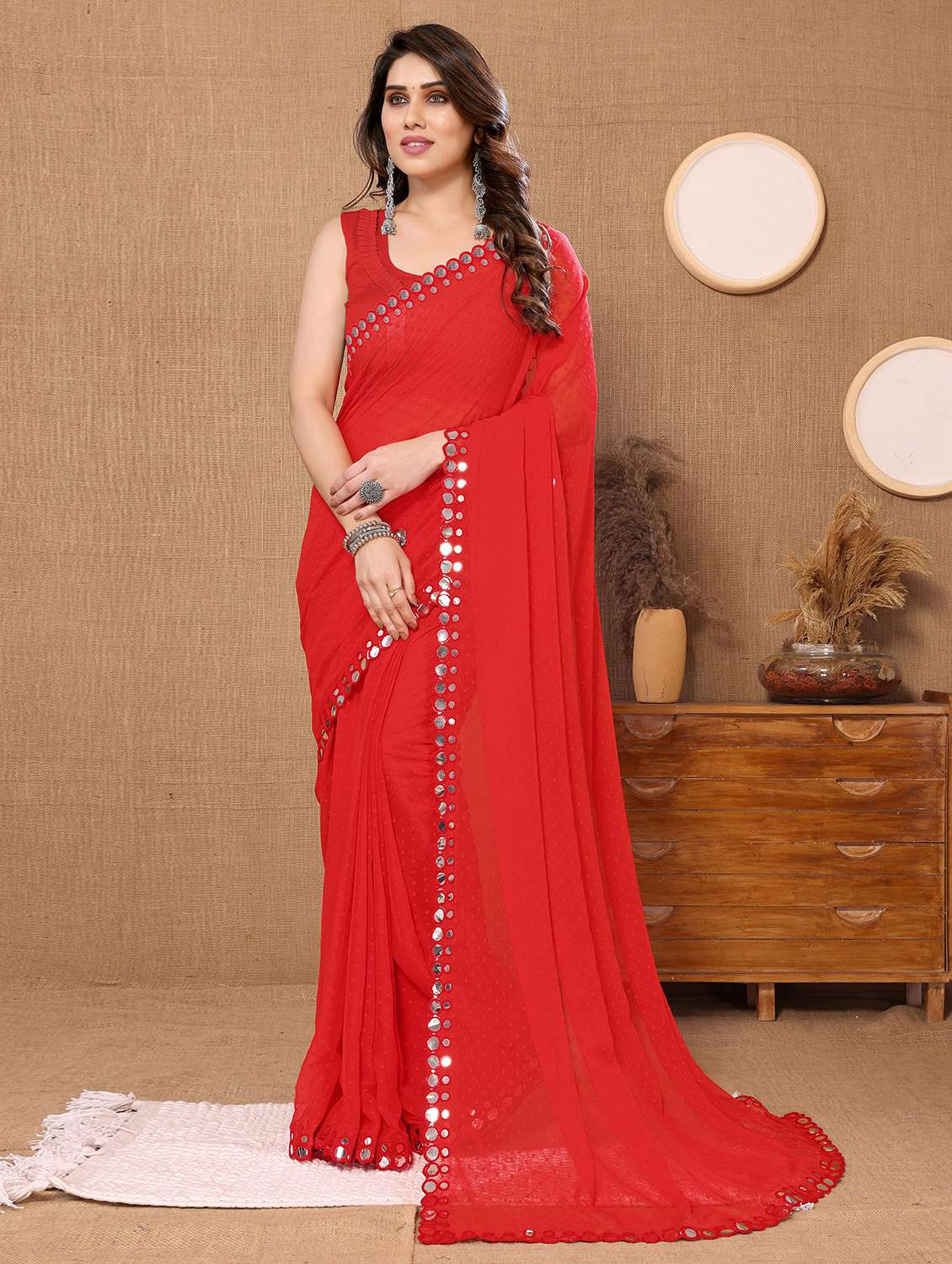 women solid with bordered saree with blouse