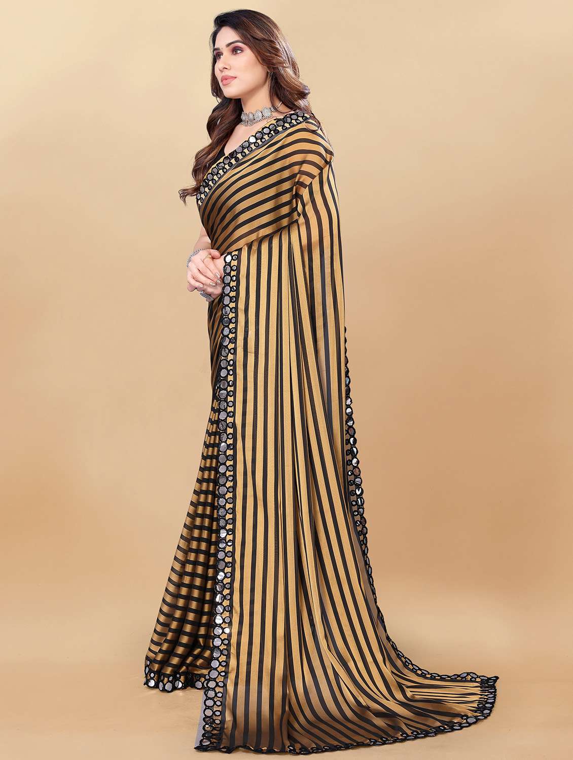 women striped saree with blouse - 20810961 -  Standard Image - 1