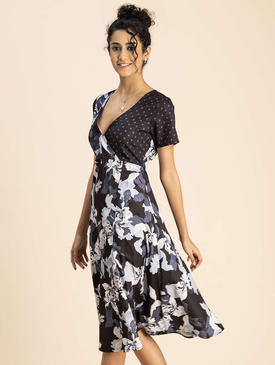 women black floral printed a-line dress - 20817217 -  Standard Image - 1