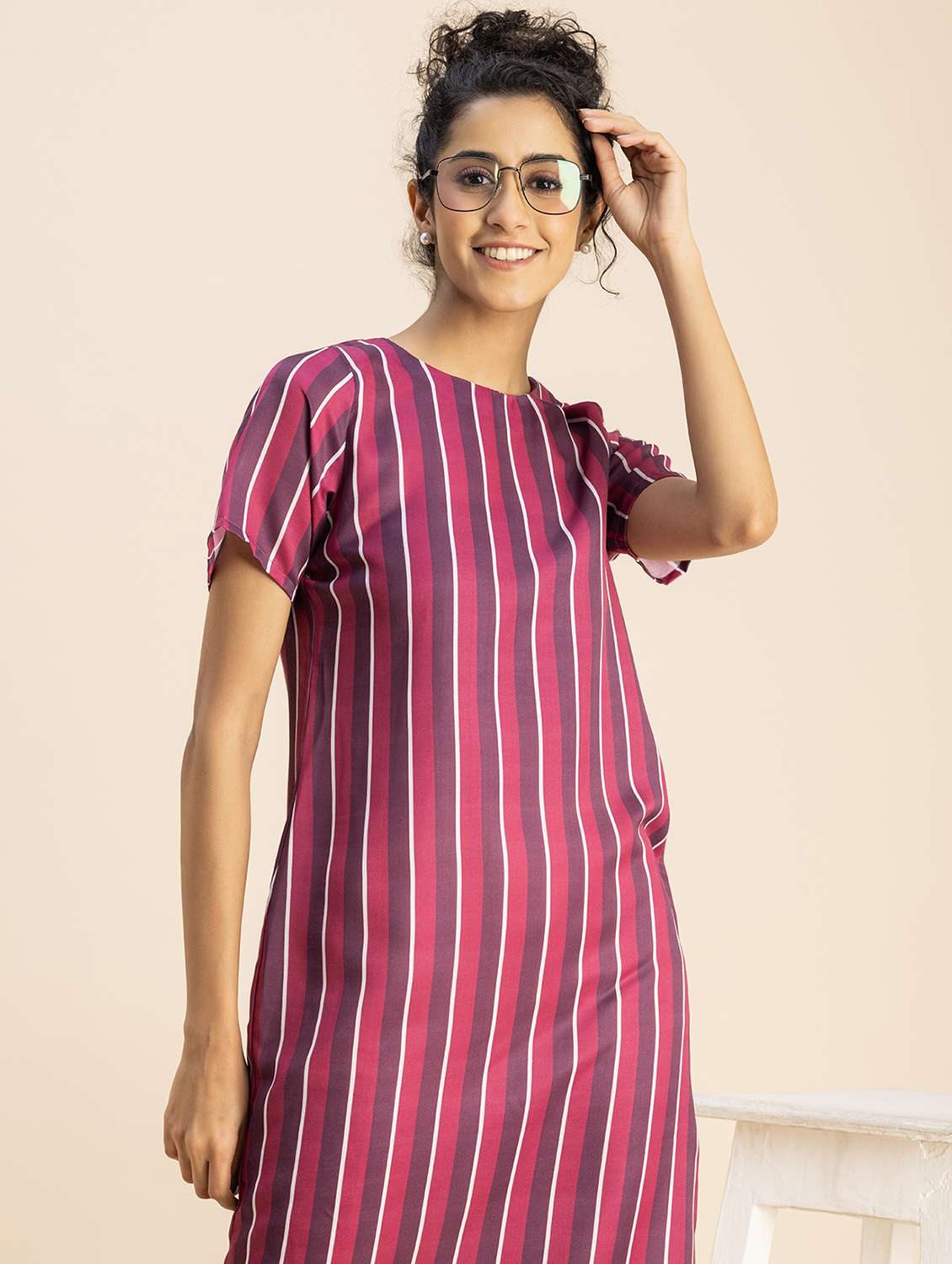 women purple stripes printed straight dress - 20817243 -  Standard Image - 4