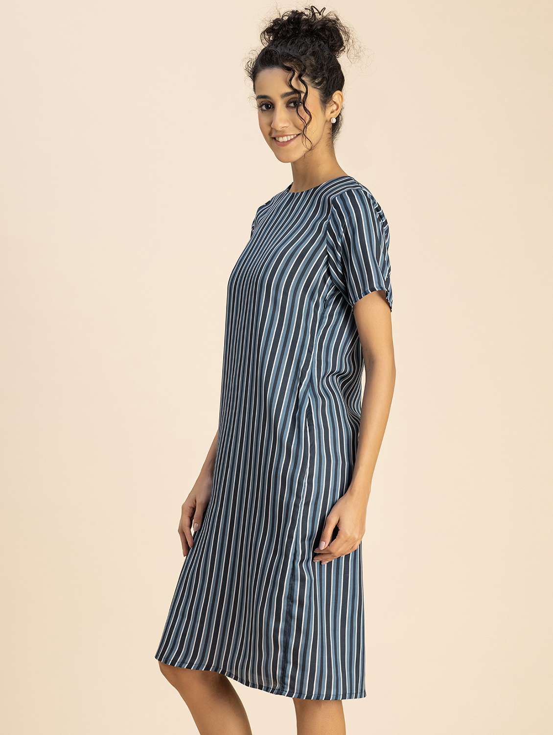 women blue stripes printed straight dress - 20817244 -  Standard Image - 1