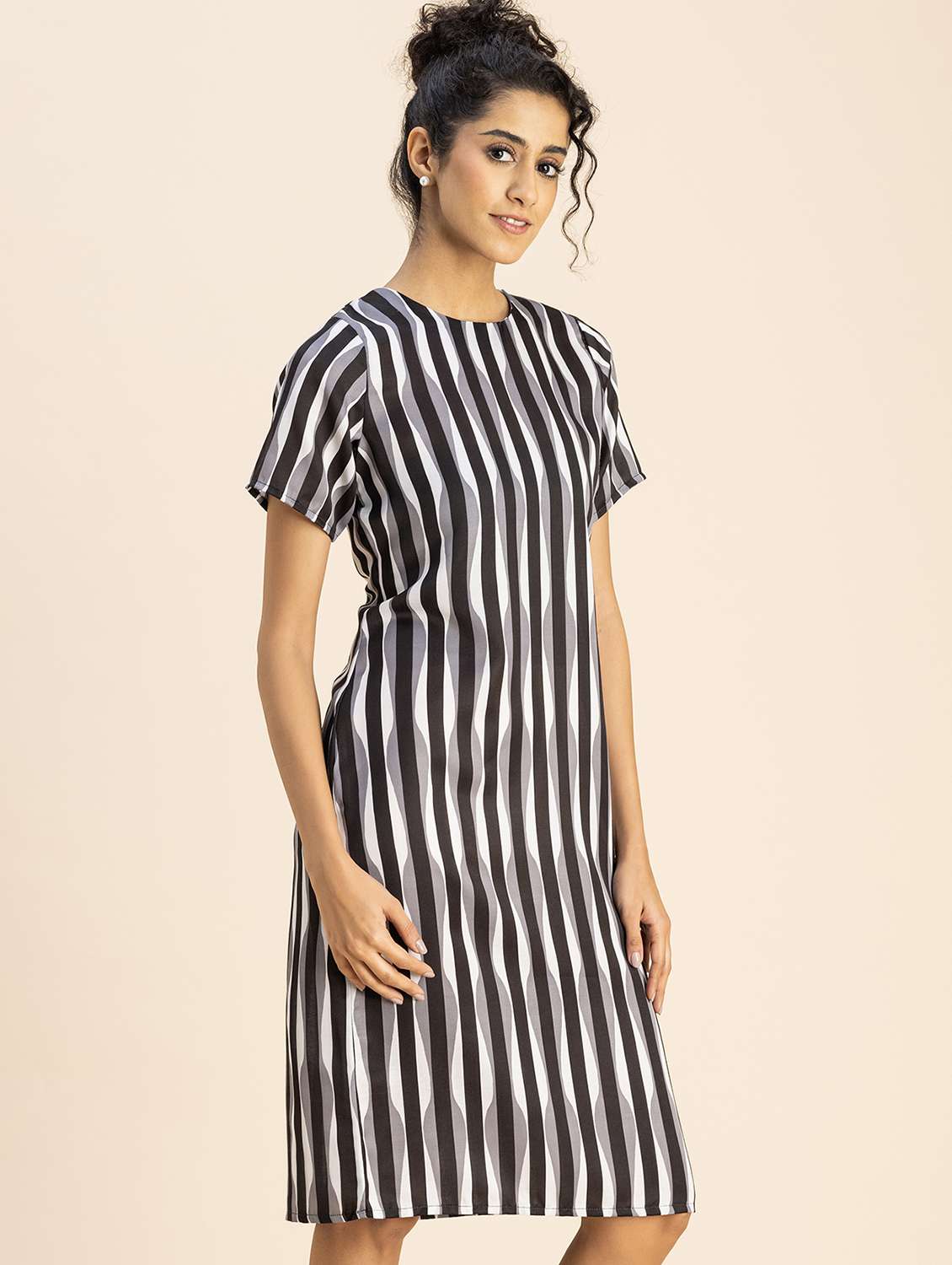 women black stripes printed straight dress - 20817245 -  Standard Image - 1