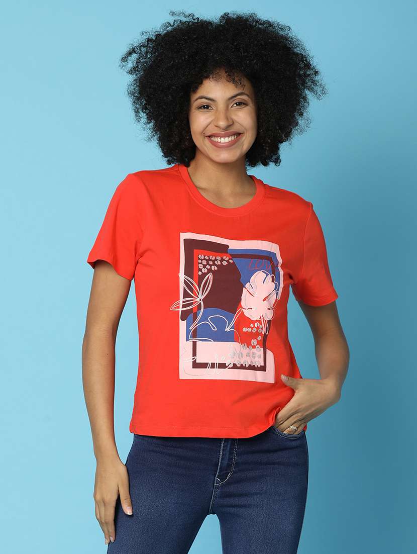 women round neck front printed t-shirt