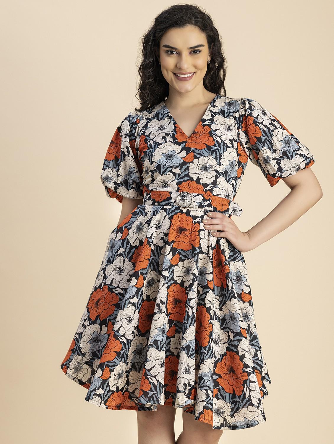 black floral printed fit & flare dress - 20817894 -  Zoom Image - 0