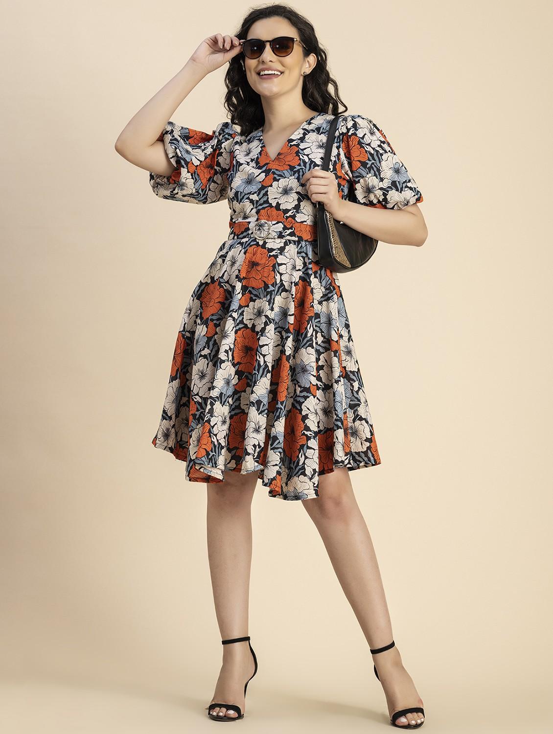black floral printed fit & flare dress - 20817894 - Standard Image - 4