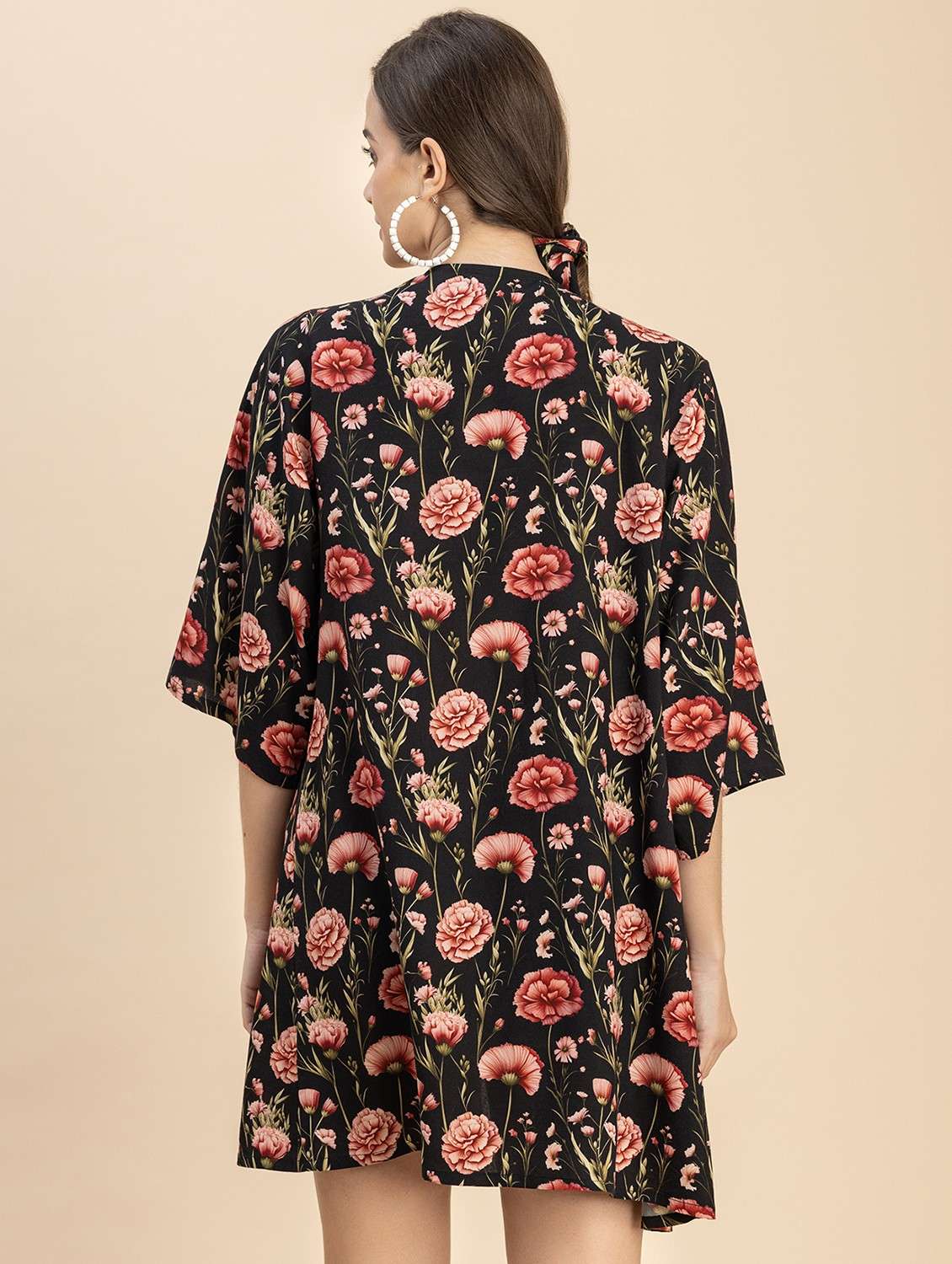 black floral printed detailed shrug - 20817926 -  Standard Image - 4