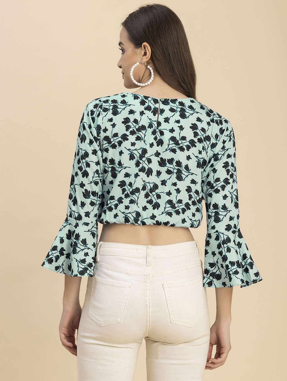 women green floral printed crop top - 20817987 -  Standard Image - 4
