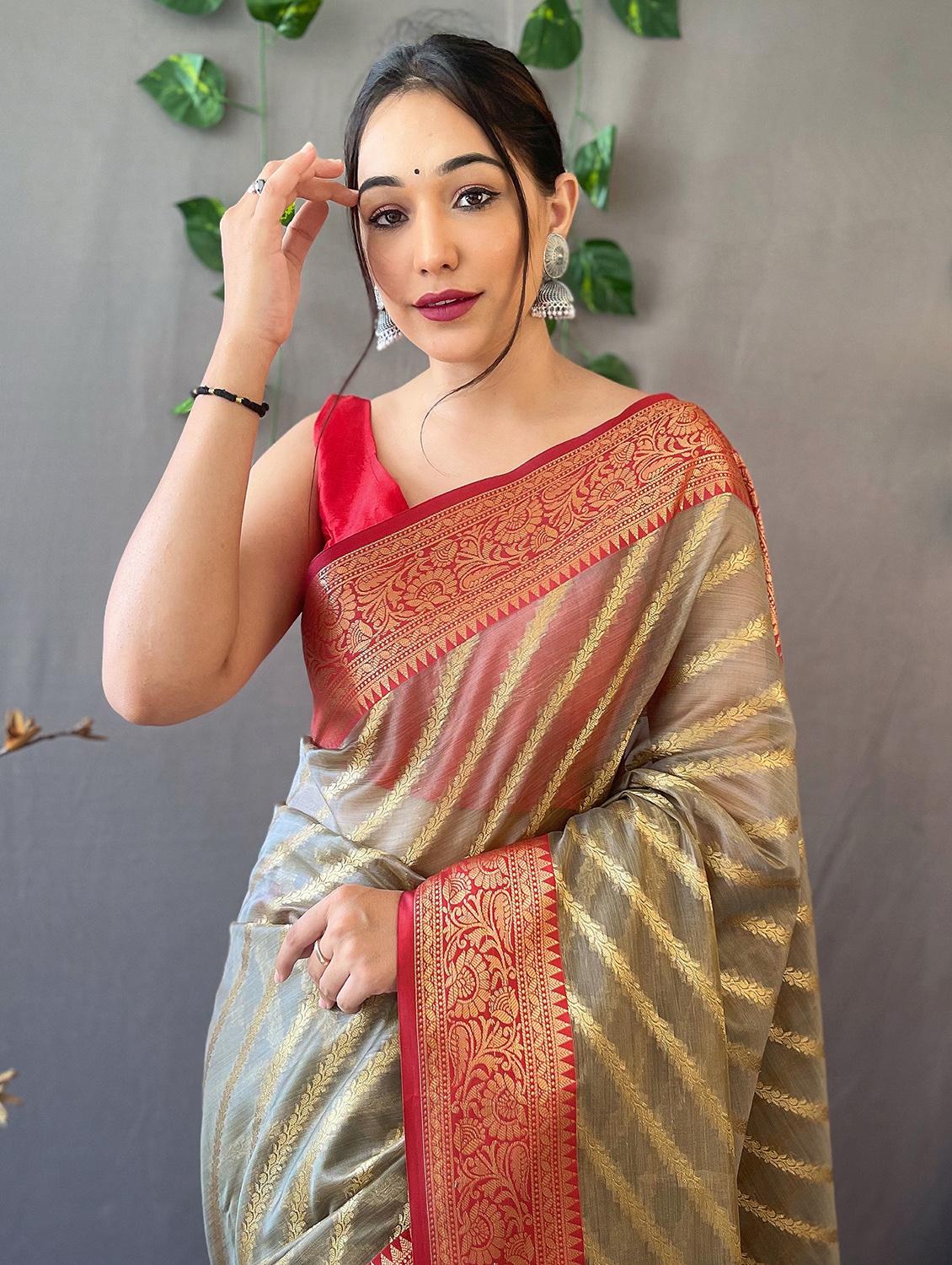 women self design bordered saree with blouse - 20819394 - Standard Image - 1